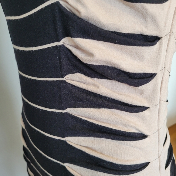 Betsey Johnson Bodycon Ruched Dress, VGUC, Size 6 - Picture 5 of 8